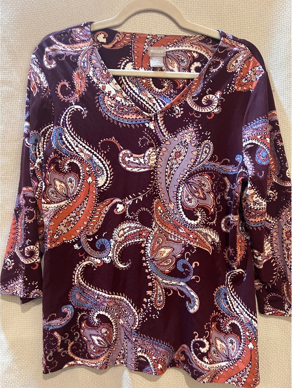 Chico's Women's Size 1 Paisley Print Long Sleeve Top in Burgundy and Orange